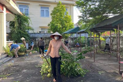 CÔNG TÁC VỆ SINH MÔI TRƯỜNG CHUẨN BỊ ĐÓN TRẺ NĂM HỌC 2025 – 2026